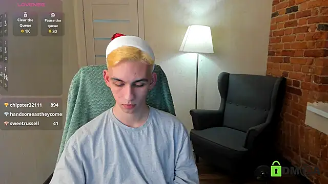 Snapshot of Ul_Tima chatting on December 2024 03:18:02 AM Ul Tima online show from December 2024 03:18:02 AM