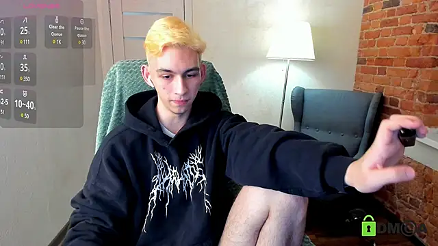 Snapshot of Ul_Tima chatting on December 2024 11:59:01 PM Ul Tima online show from December 2024 11:59:01 PM