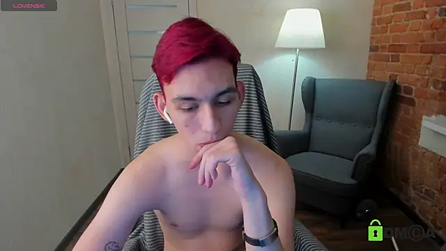 Snapshot of Ul_Tima chatting on December 2024 01:15:02 AM Ul Tima online show from December 2024 01:15:02 AM