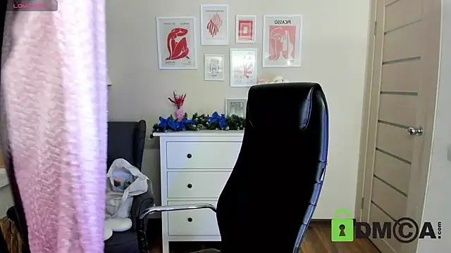 Snapshot of Ul_Tima chatting on December 2024 09:06:02 PM Ul Tima online show from December 2024 09:06:02 PM