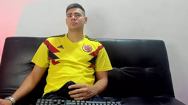 Snapshot of Brian_cx chatting on January 2025 05:59:01 PM Brian cx online show from January 2025 05:59:01 PM