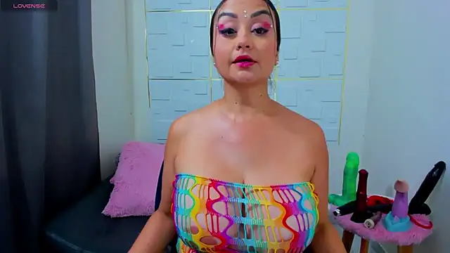 Snapshot of IsaSixty9 chatting on December 2024 07:04:02 PM IsaSixty9 online show from December 2024 07:04:02 PM