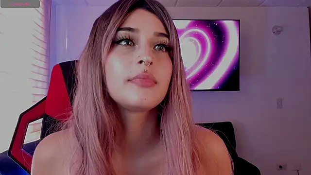 Charlotte greys online show from September 2025 09:30:01 PM