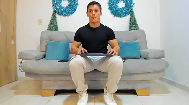 julian wallace online show from January 2025 01:21:01 AM