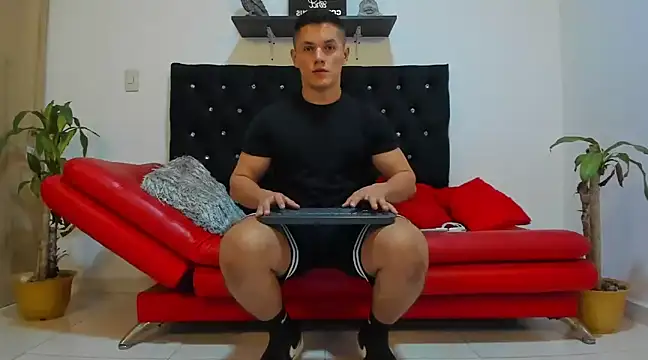 julian wallace online show from February 2025 11:04:02 PM