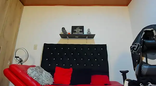 julian wallace online show from February 2025 12:05:02 AM