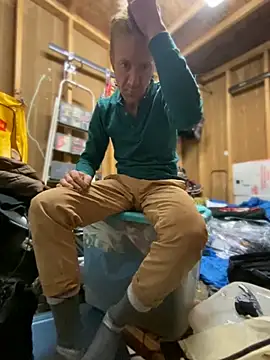 bentoverblonde online show from October 2025 04:25:02 PM