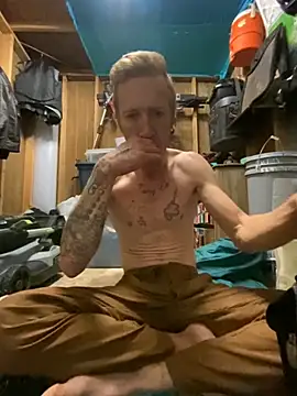 bentoverblonde online show from October 2025 01:47:02 PM