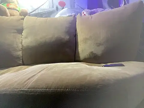 BigMac1596 online show from March 2025 06:29:01 PM