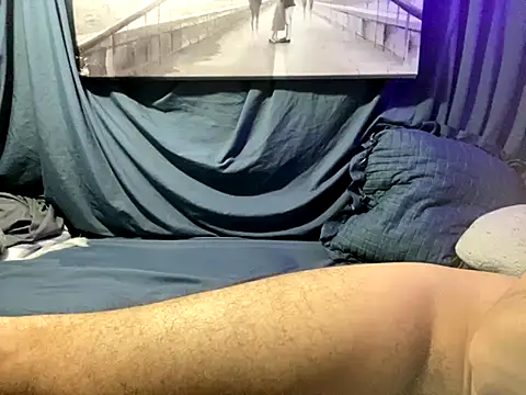 BigMac1596 online show from September 2025 03:56:01 PM