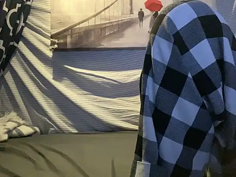 BigMac1596 online show from September 2025 11:37:02 AM