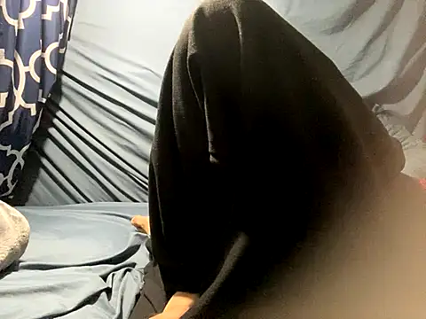 BigMac1596 online show from October 2025 03:45:01 AM