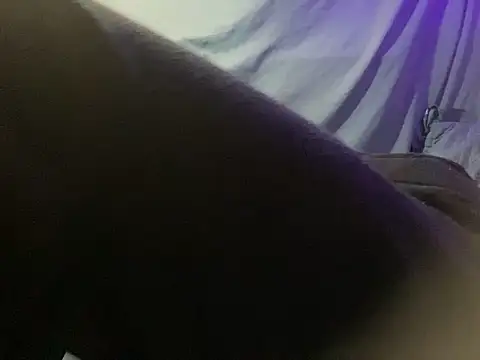 BigMac1596 online show from October 2025 02:21:02 AM