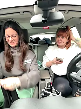 Snapshot of BrownieyQueen chatting on November 2025 08:50:01 AM BrownieyQueen online show from November 2025 08:50:01 AM