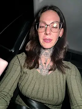 Snapshot of BrownieyQueen chatting on January 2026 04:28:01 AM BrownieyQueen online show from January 2026 04:28:01 AM