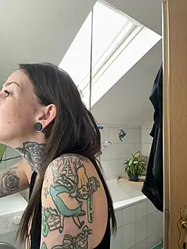 Snapshot of BrownieyQueen chatting on February 2026 08:34:02 AM BrownieyQueen online show from February 2026 08:34:02 AM