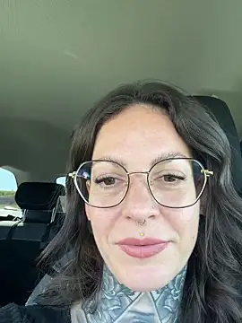 BrownieyQueen online show from May 2026 07:48:01 AM