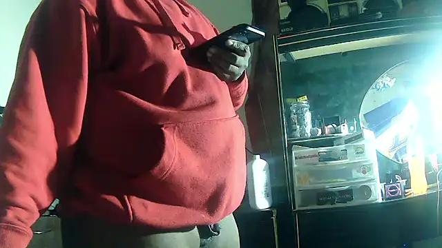 Snapshot of HBYAM chatting on December 2025 08:23:01 AM HBYAM online show from December 2025 08:23:01 AM