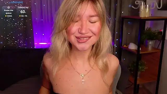 MilaBott online show from February 2026 08:40:02 PM