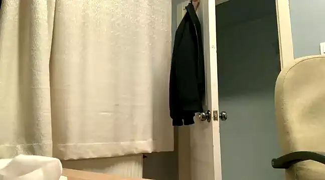 Snapshot of themany29 chatting on February 2025 12:27:02 PM themany29 online show from February 2025 12:27:02 PM