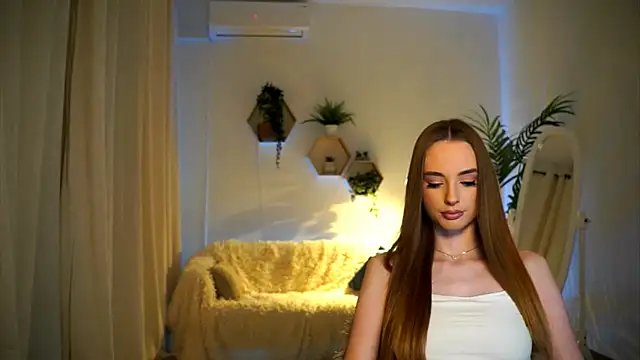 petitegonwiild online show from January 2025 02:51:01 PM