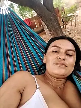 Snapshot of Horny-Mommy-Dirty chatting on March 2025 10:33:01 PM Horny-Mommy-Dirty online show from March 2025 10:33:01 PM