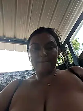 Snapshot of Horny-Mommy-Dirty chatting on September 2025 04:07:01 PM Horny-Mommy-Dirty online show from September 2025 04:07:01 PM