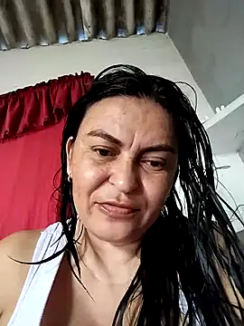 Snapshot of Horny-Mommy-Dirty chatting on December 2025 01:39:01 PM Horny-Mommy-Dirty online show from December 2025 01:39:01 PM