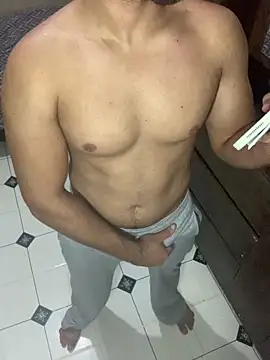 Snapshot of Brasileirinhoo chatting on March 2026 03:47:01 AM Brasileirinhoo online show from March 2026 03:47:01 AM