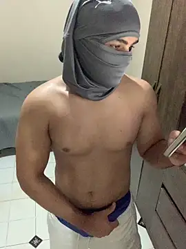 Snapshot of Brasileirinhoo chatting on March 2026 05:52:01 PM Brasileirinhoo online show from March 2026 05:52:01 PM