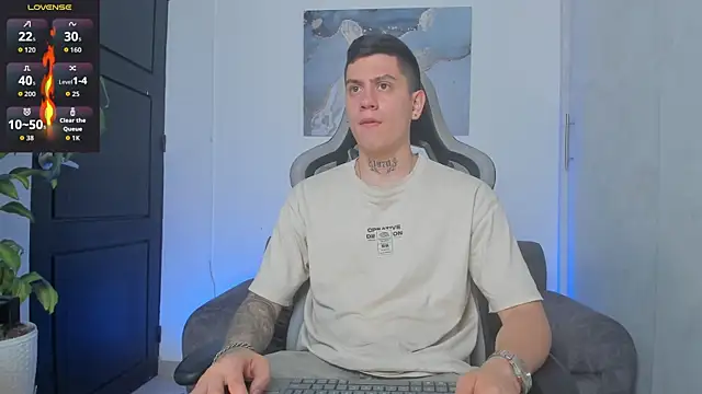 Snapshot of Yeiko_Romero_ chatting on October 2025 02:25:02 PM Yeiko Romero  online show from October 2025 02:25:02 PM