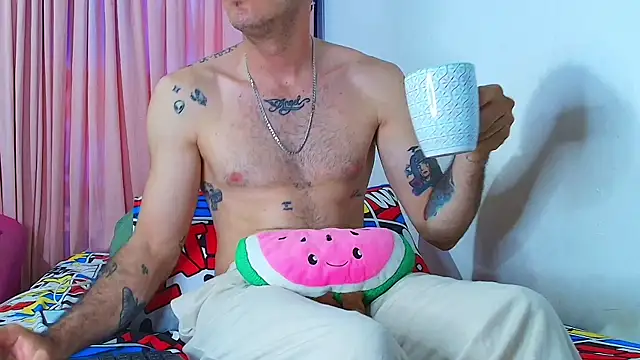 Thomass00 online show from February 2025 02:58:02 PM