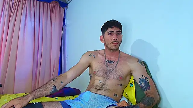 Thomass00 online show from March 2025 03:31:02 PM