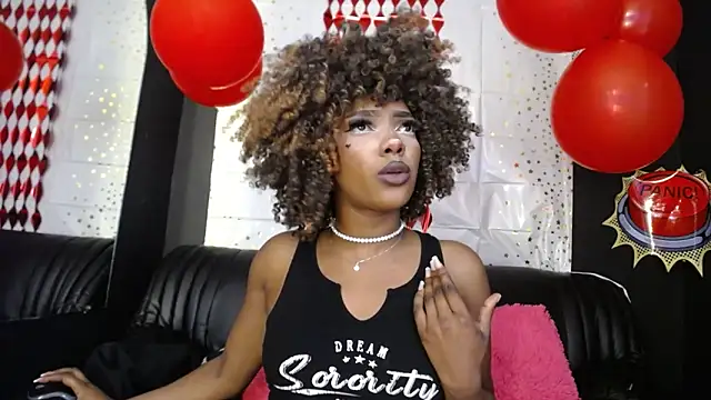 Snapshot of TIFFANYYSTAR chatting on January 2025 02:14:01 PM TIFFANYYSTAR online show from January 2025 02:14:01 PM