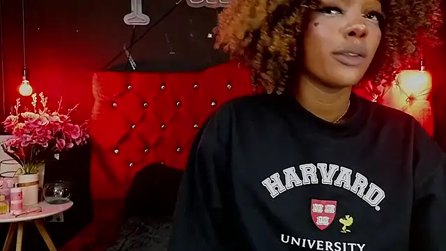 Snapshot of TIFFANYYSTAR chatting on January 2025 02:21:01 PM TIFFANYYSTAR online show from January 2025 02:21:01 PM