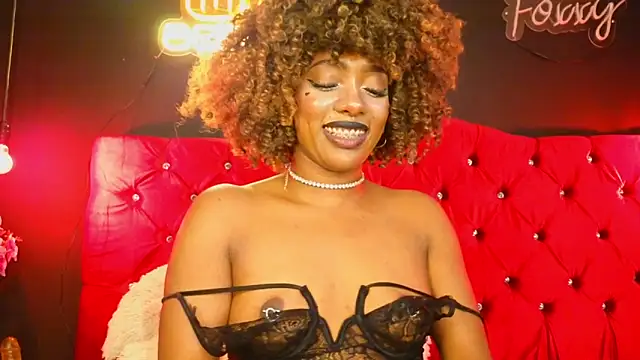 Snapshot of TIFFANYYSTAR chatting on March 2025 08:10:02 PM TIFFANYYSTAR online show from March 2025 08:10:02 PM