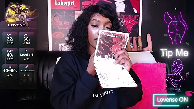 Snapshot of TIFFANYYSTAR chatting on March 2025 02:26:02 PM TIFFANYYSTAR online show from March 2025 02:26:02 PM