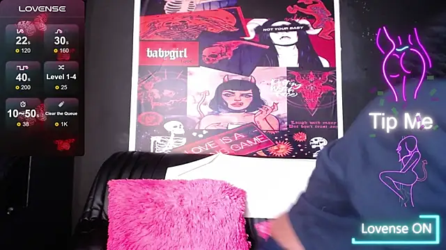 Snapshot of TIFFANYYSTAR chatting on March 2025 01:37:02 PM TIFFANYYSTAR online show from March 2025 01:37:02 PM