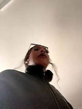 Snapshot of TIFFANYYSTAR chatting on October 2025 07:36:02 PM TIFFANYYSTAR online show from October 2025 07:36:02 PM