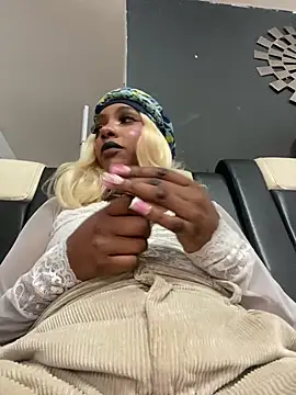 Snapshot of TIFFANYYSTAR chatting on October 2025 02:19:01 PM TIFFANYYSTAR online show from October 2025 02:19:01 PM