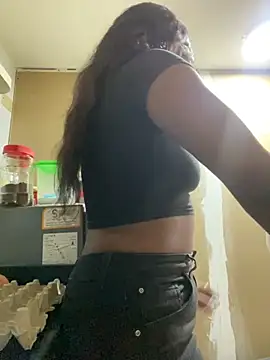 Snapshot of TIFFANYYSTAR chatting on November 2025 02:51:02 PM TIFFANYYSTAR online show from November 2025 02:51:02 PM