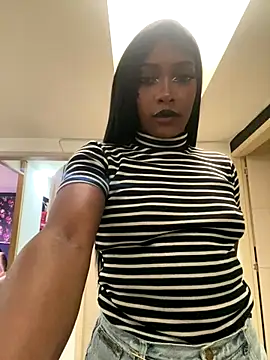 Snapshot of TIFFANYYSTAR chatting on December 2025 03:07:02 PM TIFFANYYSTAR online show from December 2025 03:07:02 PM