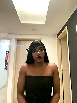 Snapshot of TIFFANYYSTAR chatting on December 2025 05:43:02 PM TIFFANYYSTAR online show from December 2025 05:43:02 PM