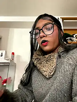 Snapshot of TIFFANYYSTAR chatting on December 2025 12:47:02 PM TIFFANYYSTAR online show from December 2025 12:47:02 PM