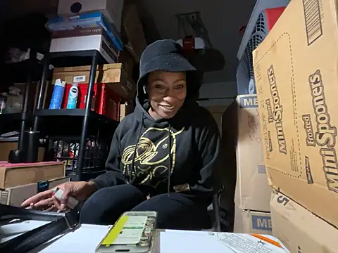 Snapshot of wynterheat chatting on November 2025 07:31:01 AM wynterheat online show from November 2025 07:31:01 AM