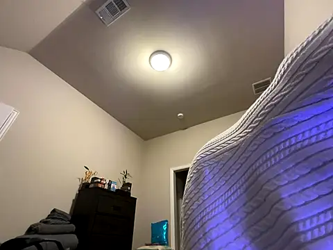 Snapshot of wynterheat chatting on November 2025 06:05:02 AM wynterheat online show from November 2025 06:05:02 AM