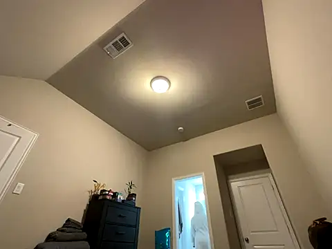 Snapshot of wynterheat chatting on December 2025 05:18:02 PM wynterheat online show from December 2025 05:18:02 PM