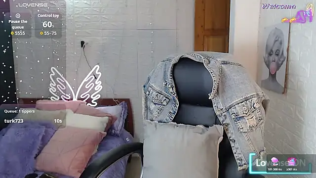 Snapshot of Paulina_627 chatting on June 2026 05:02:02 PM Paulina 627 online show from June 2026 05:02:02 PM