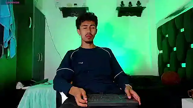 RyanRizzo online show from December 2024 05:36:01 AM