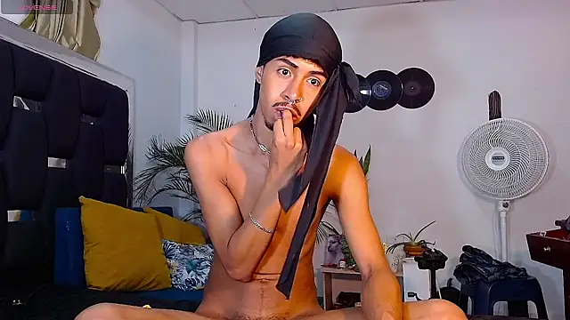 RyanRizzo online show from January 2025 11:36:02 PM